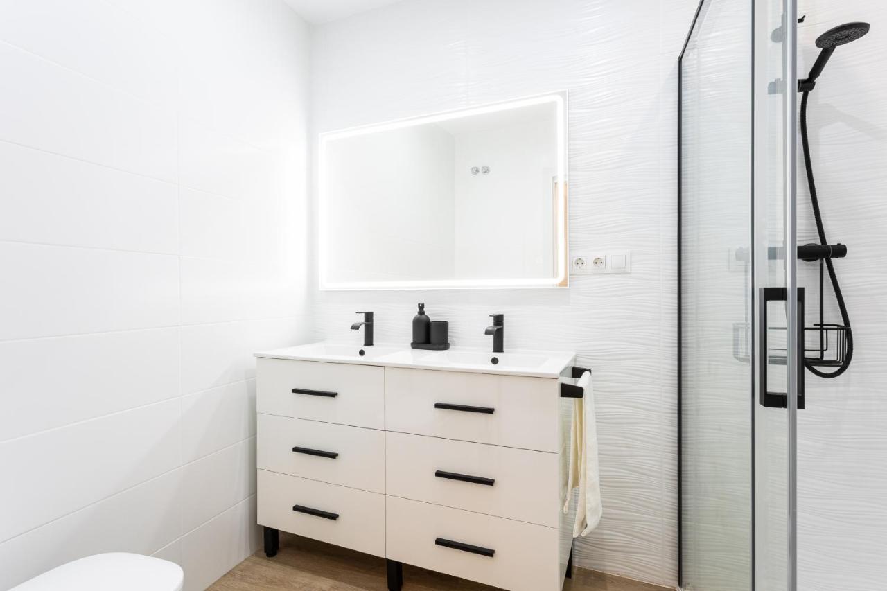 Twins Nest Malaga Apartamento Exterior foto